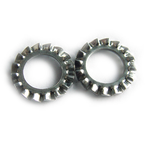 ���⣺���� �Ķ�������1583