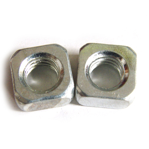 ���⣺����ַ�����ĸ �Ķ�������2384